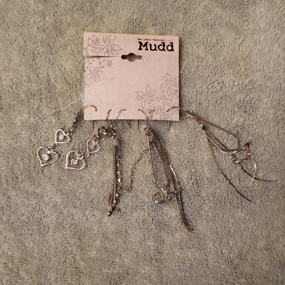 Mudd earrings